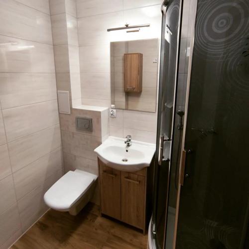 Łazienki wykończenia remont glazurnik układanie płytek płytki Biłgoraj Zamość Kraków Łukasz Surmacz