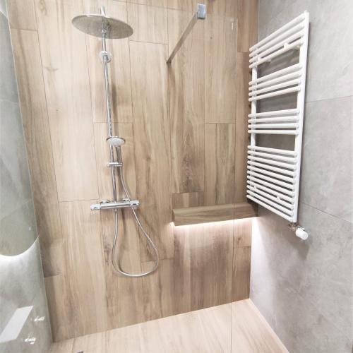 Łazienki wykończenia remont glazurnik układanie płytek płytki Biłgoraj Zamość Kraków Łukasz Surmacz